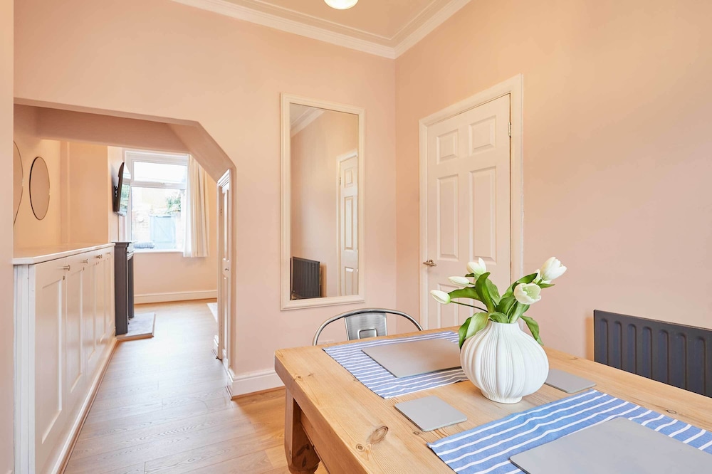 Host Stay Horner Street