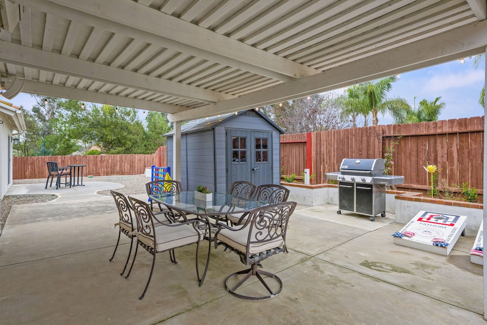 Explore Ramona's Vineyards: Tranquil Home w/ Yard