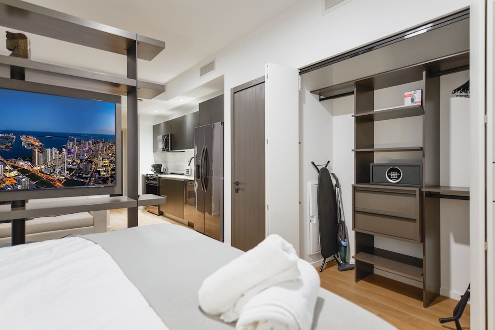 Extraordinary Studio with Amazing Views