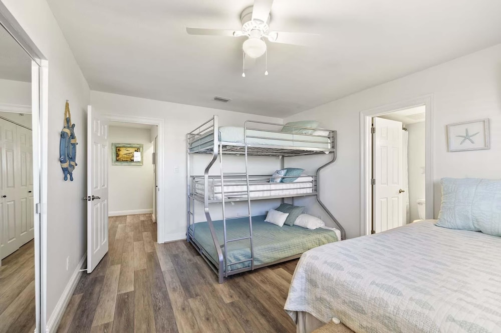 Starboard Village 121