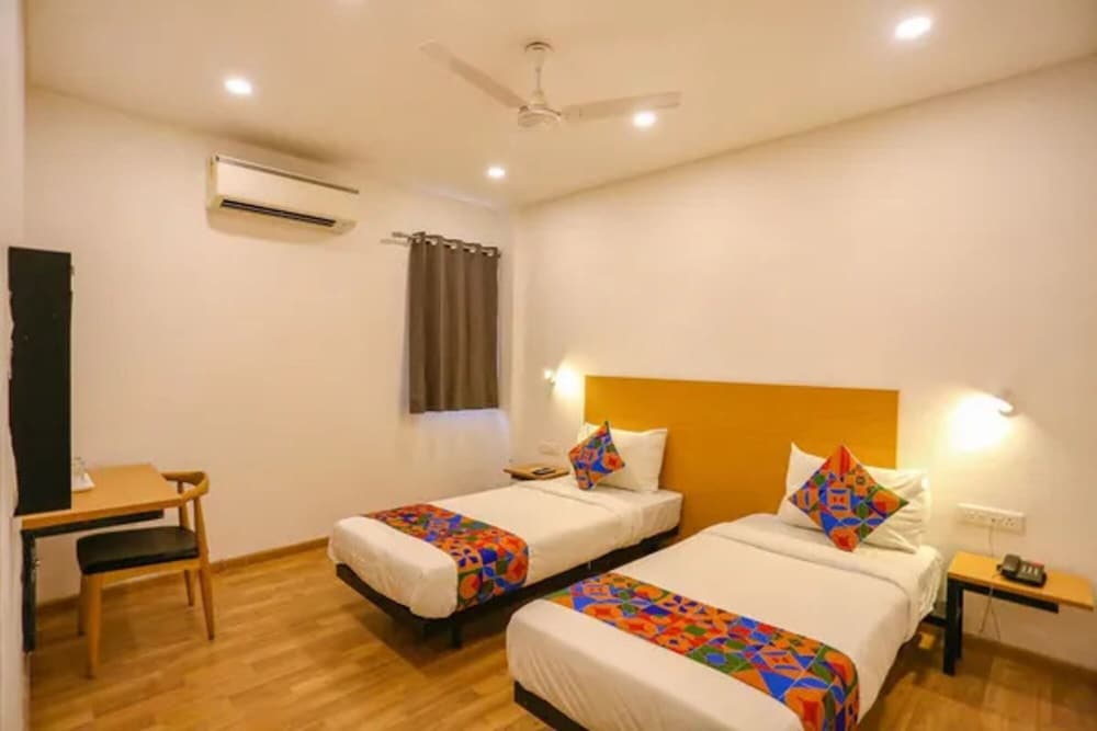 Fabhotel Orchid Blu
