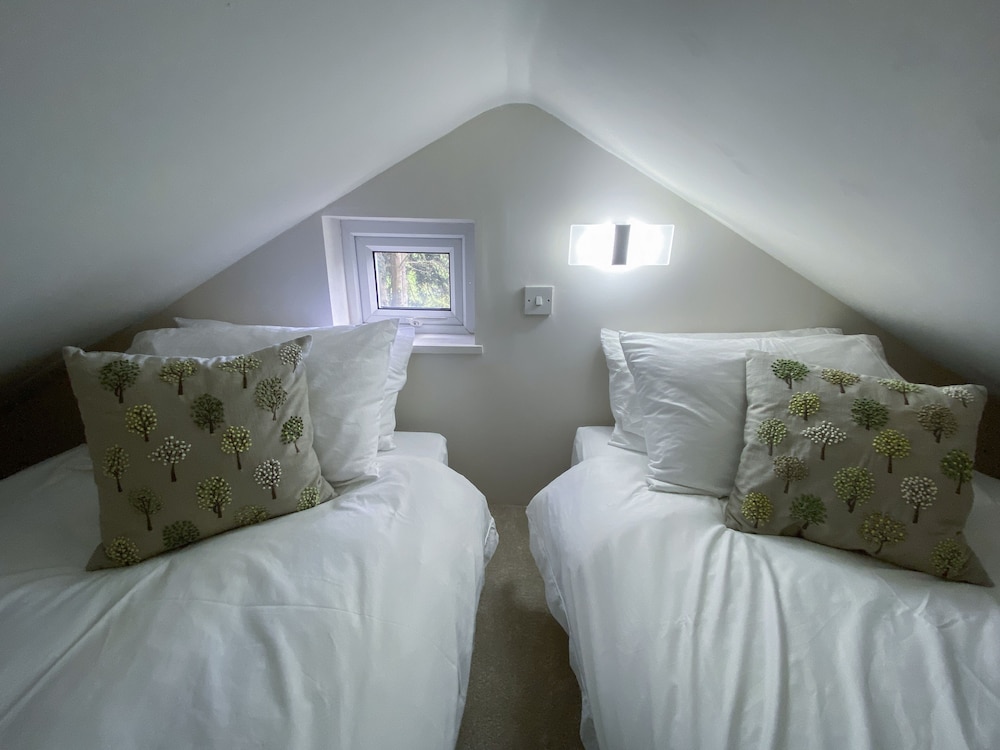 Pear Tree Lodge