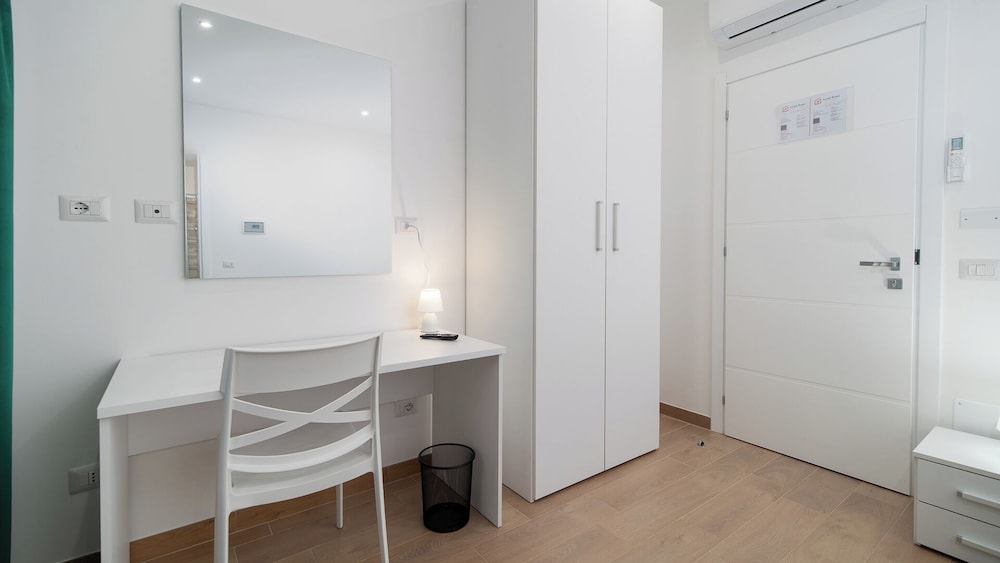 Lovely Rooms by Rentbeat