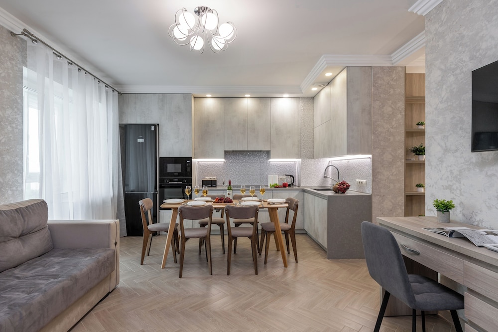 3-room apt with view of National Library