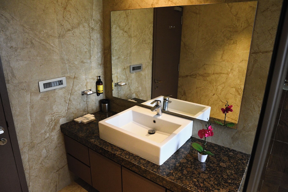 Park Suites