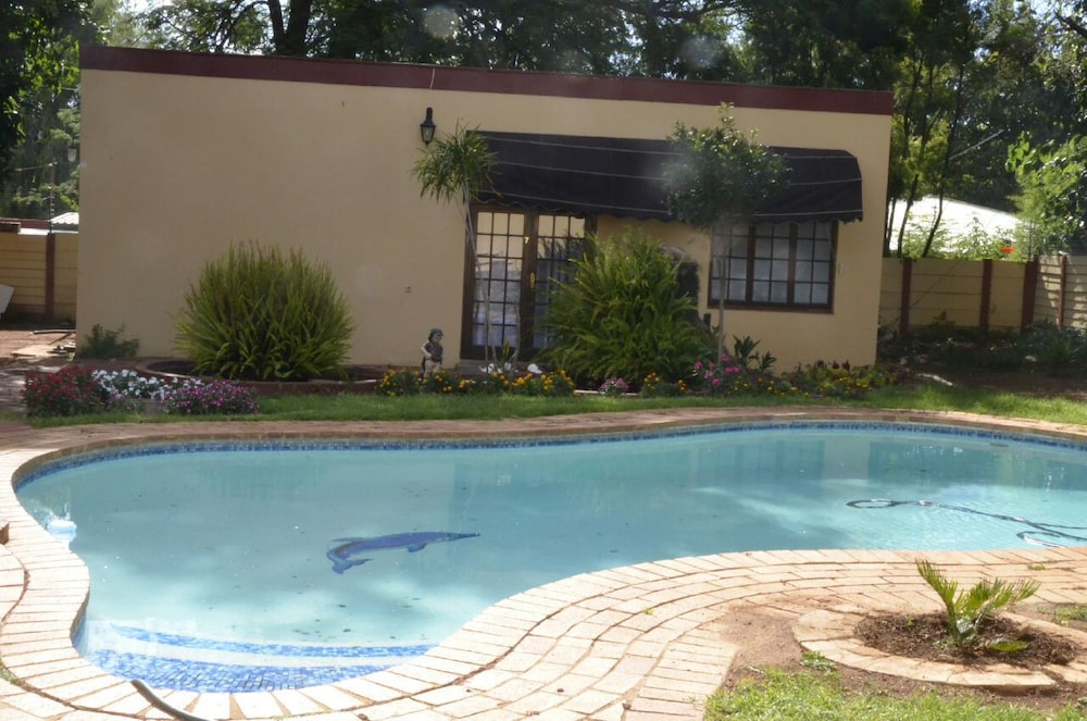 Maple's Guest House