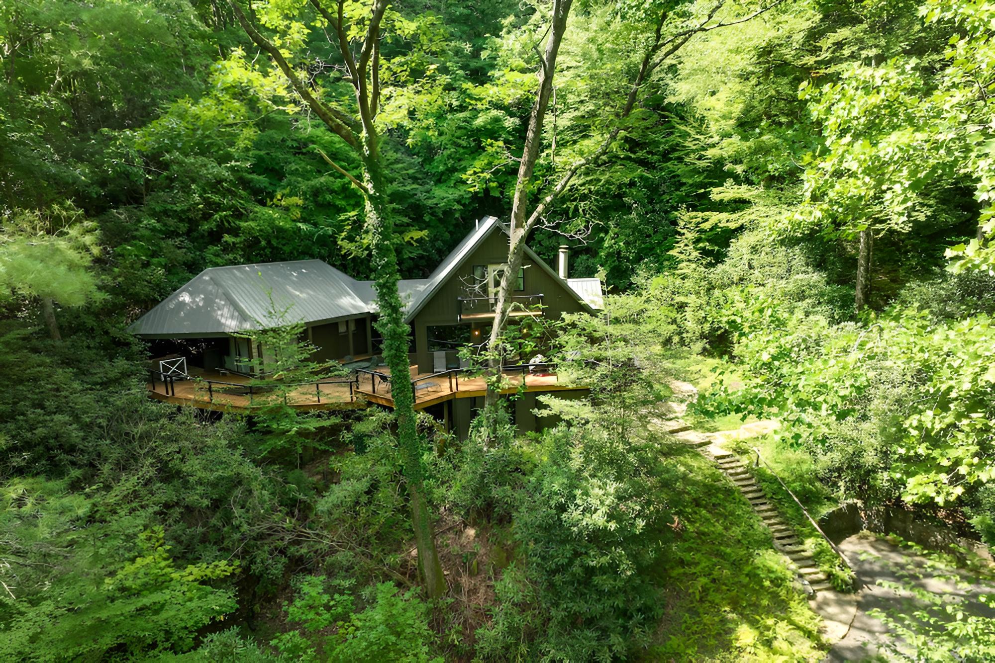 Sapphire Treehouse Cabin w/ Views, Deck, Fireplace view 2