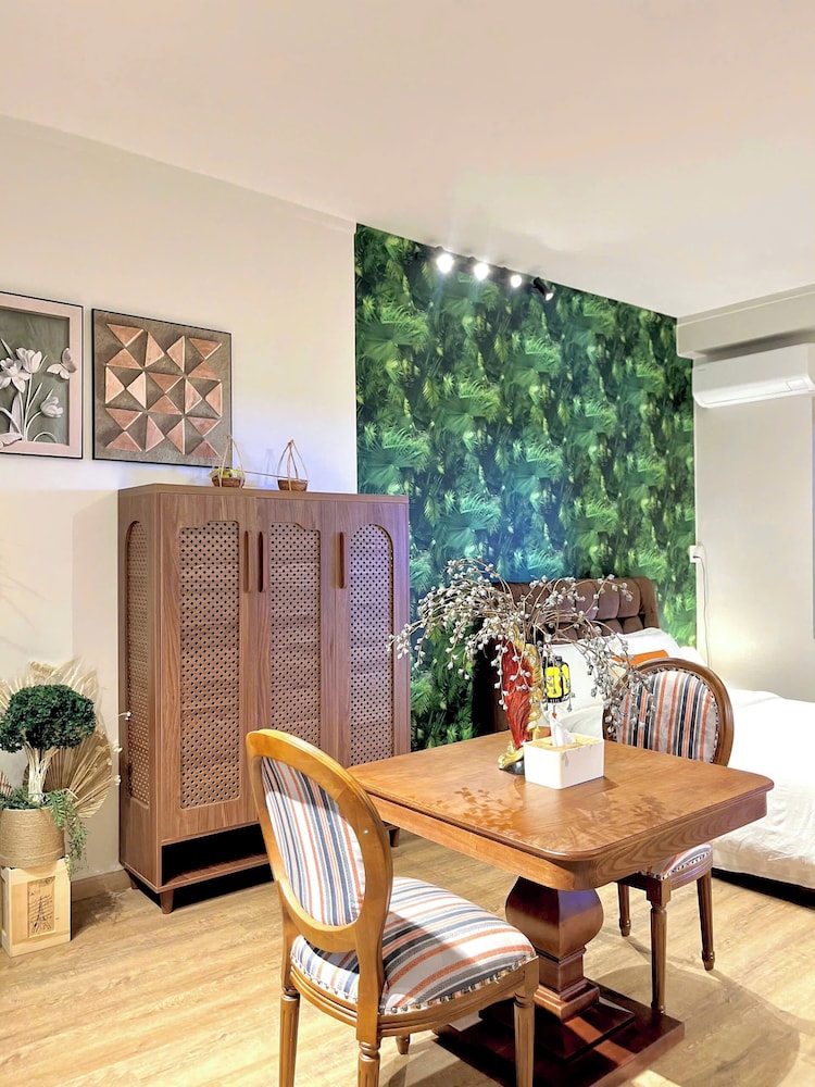 1 BR Nguyen Hue Walking St Bitexco