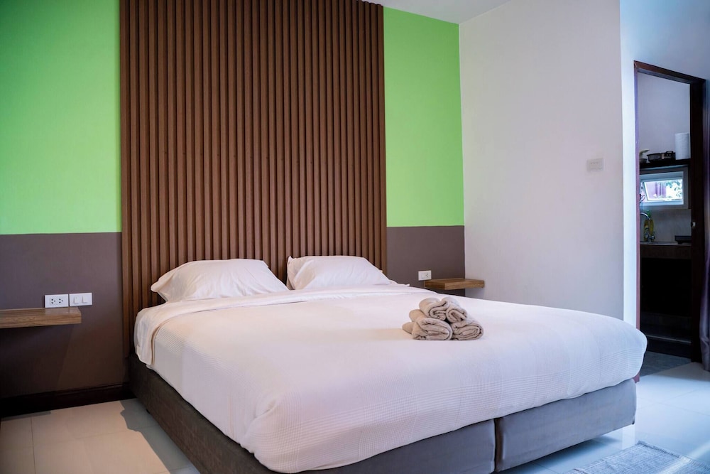 Boutique Hotel 20 min Walk to Kata Beach #302