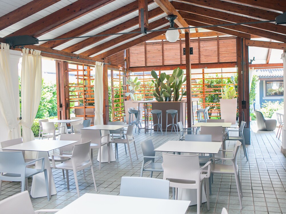 Hotel Club Baia Samuele
