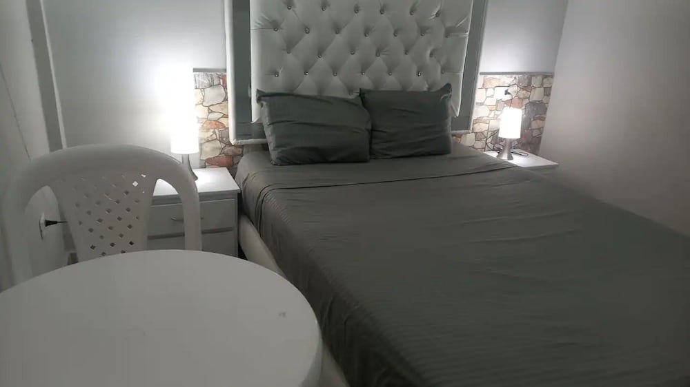 Room-bm-6 Room Near the sea With air con