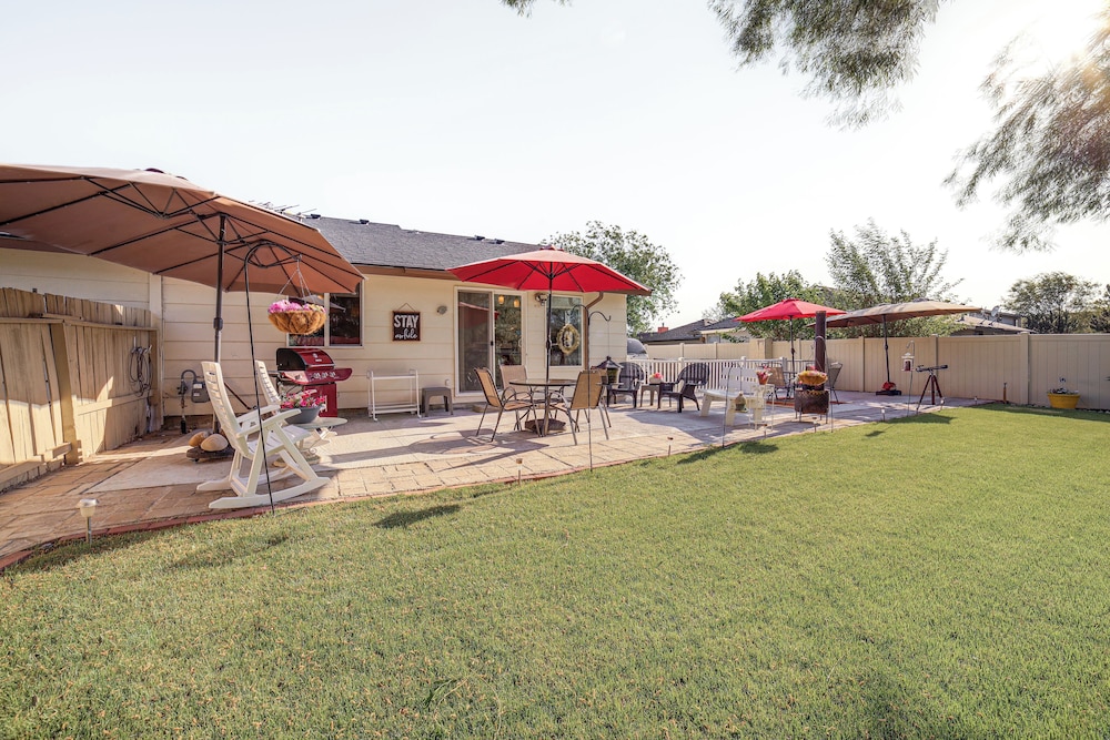 14 Mi to Meridian: Water-view Retreat w/ Patios!