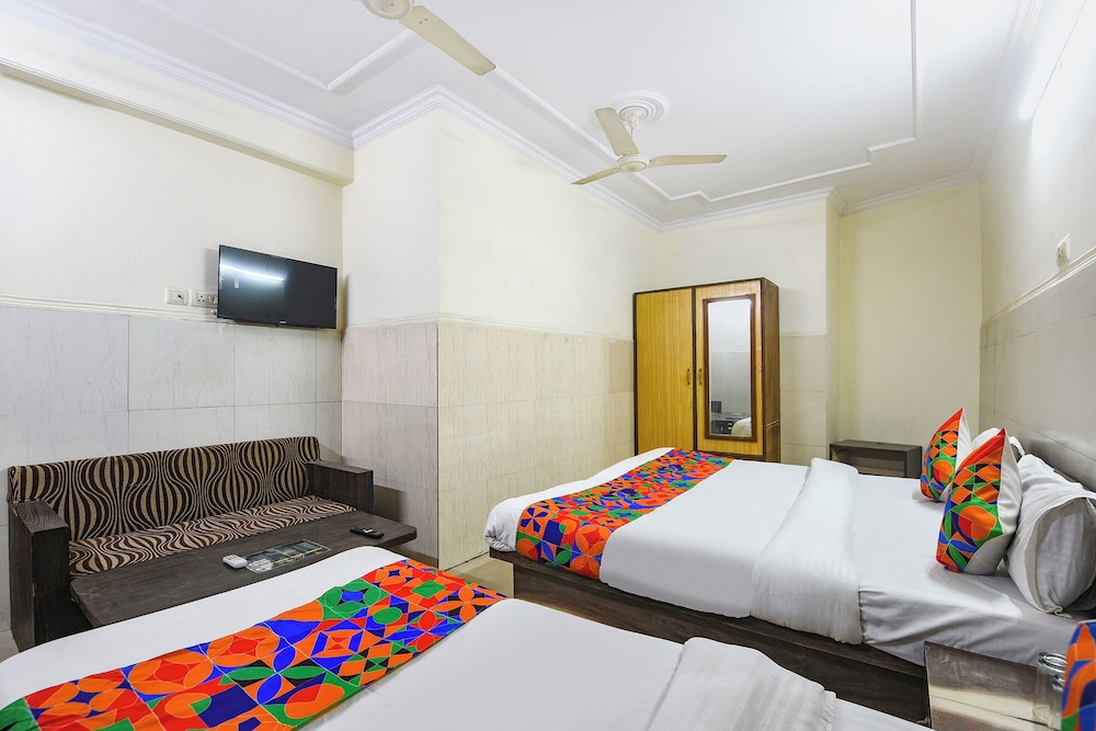 Fabhotel Shiv Palace