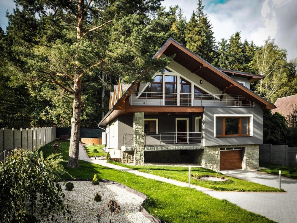 Villa in Frenstat Near Ski Resorts & Jacuzzi