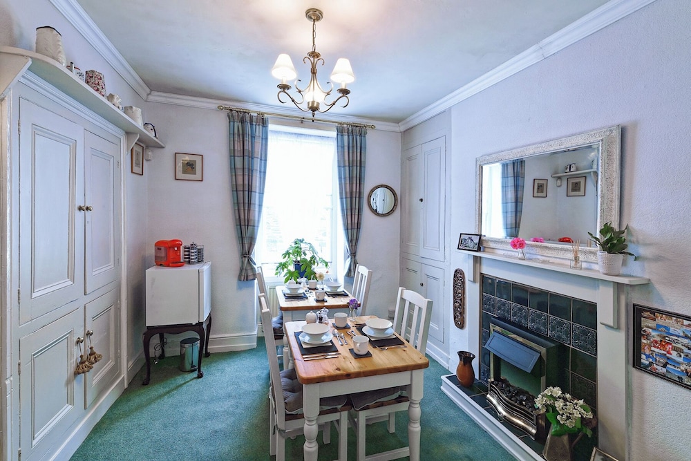 Garth Dderwen Guest House