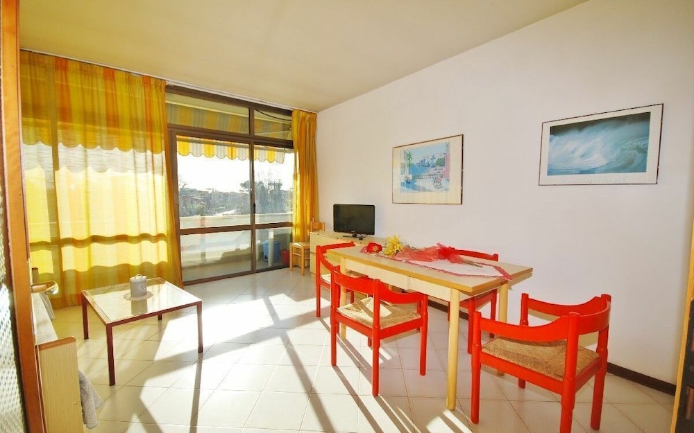 Residence Leopardi view 5
