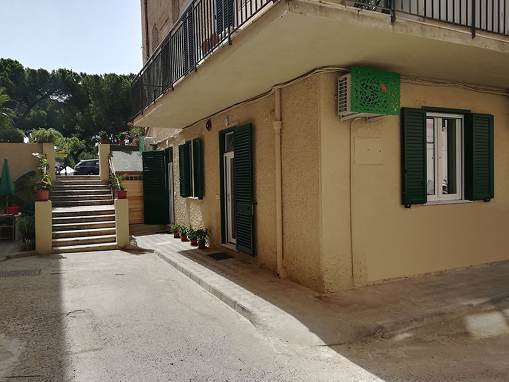 Guest House B & B Via Marina