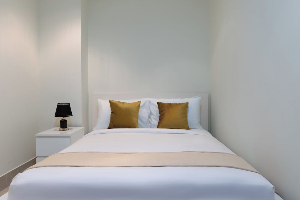 Maison Privee - Stylish & Spacious Apartment in Downtown Dubai