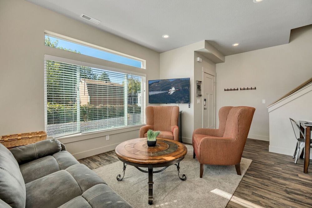 Hill Field 3 by CDH in Layton