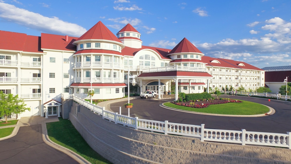 Blue Harbor Resort and Conference Center view 5