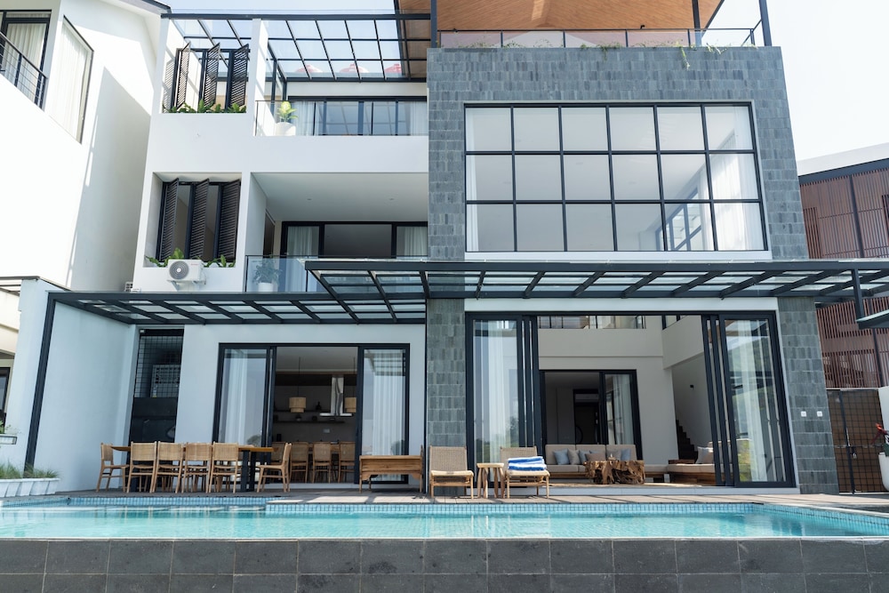 Beverly Hill Mountain View Villa 8BR