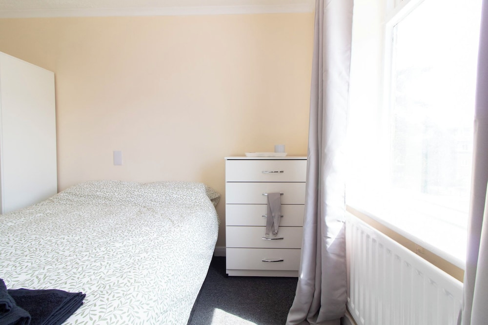 Brookvale Guest House Room 11