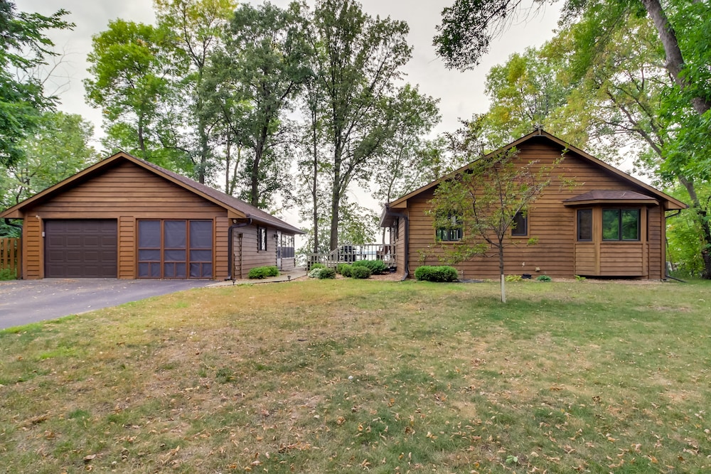 Sandy Beach Family Getaway w/ Fire Pit  Deck! - Property Image 27