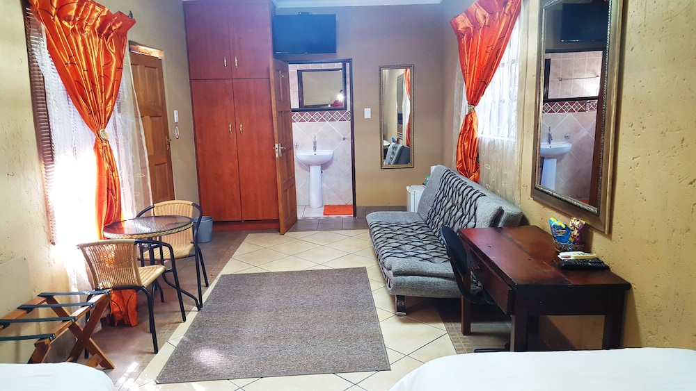 Acre of Africa Guest Venue