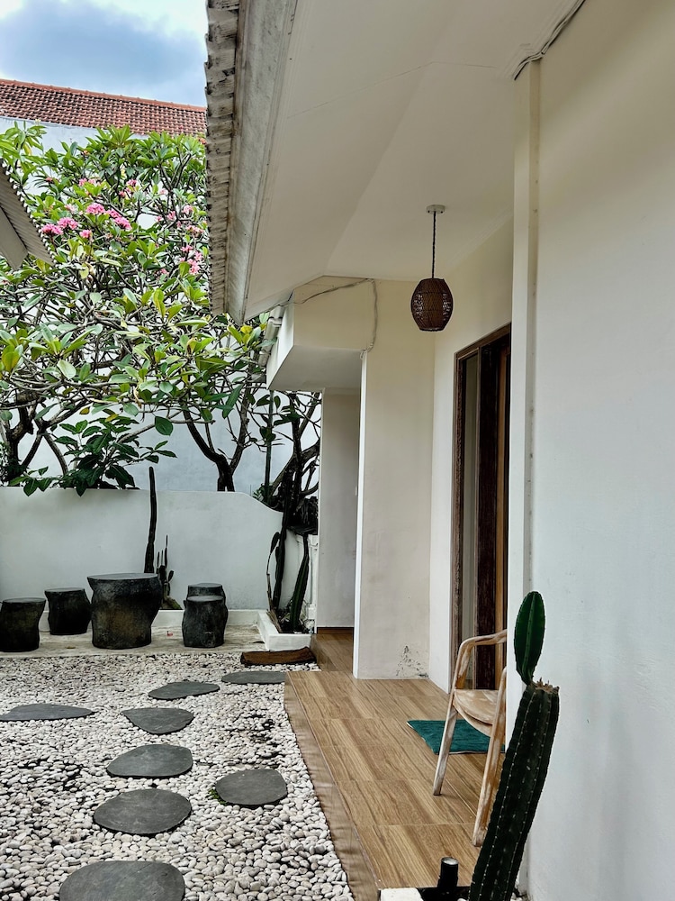 Luma Guesthouse by Verdana Homes