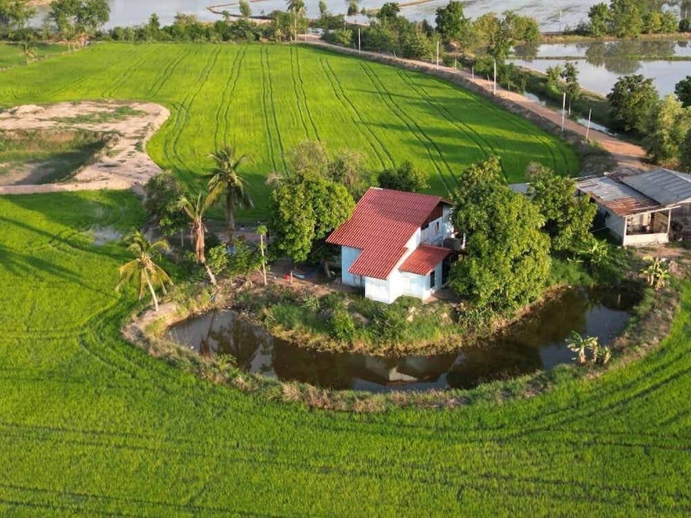 Aran Hostel & Cafe Nakorn Sawan