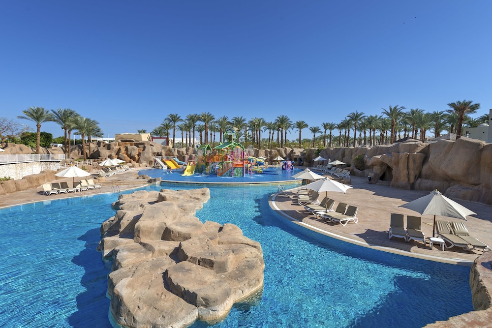 SENTIDO Reef Oasis Aqua Park Resort