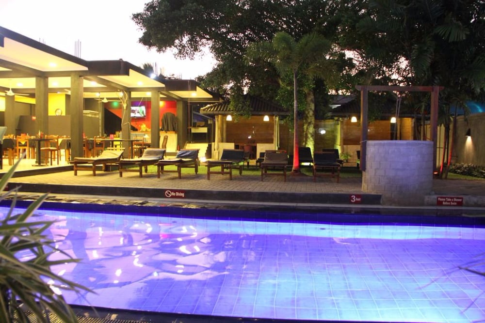 Panorama Residencies
