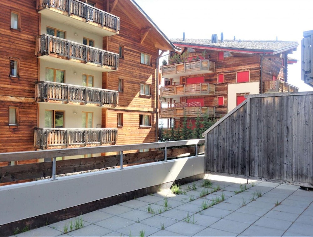 Flat in Nendaz Near Ski Slopes & Cable Cars