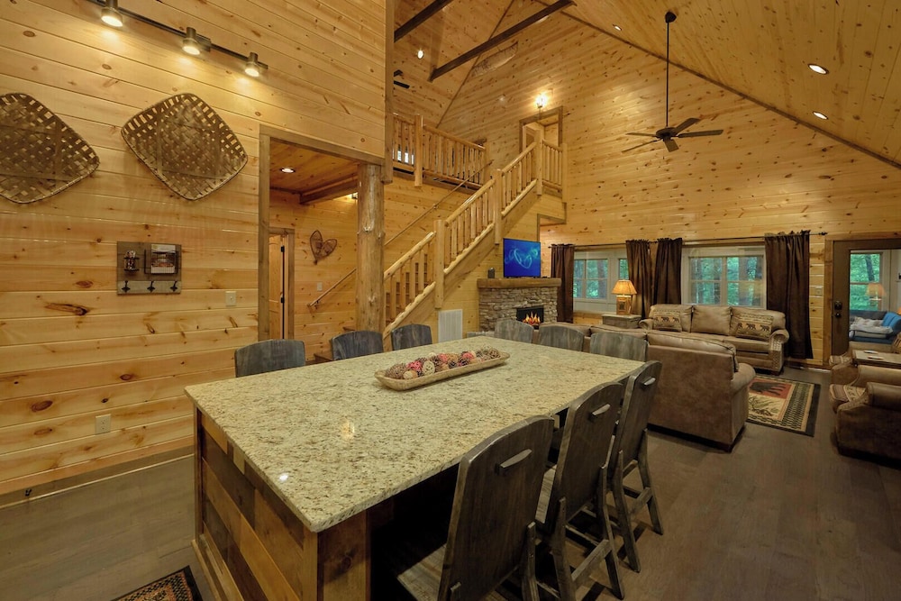 Adventure Lodge