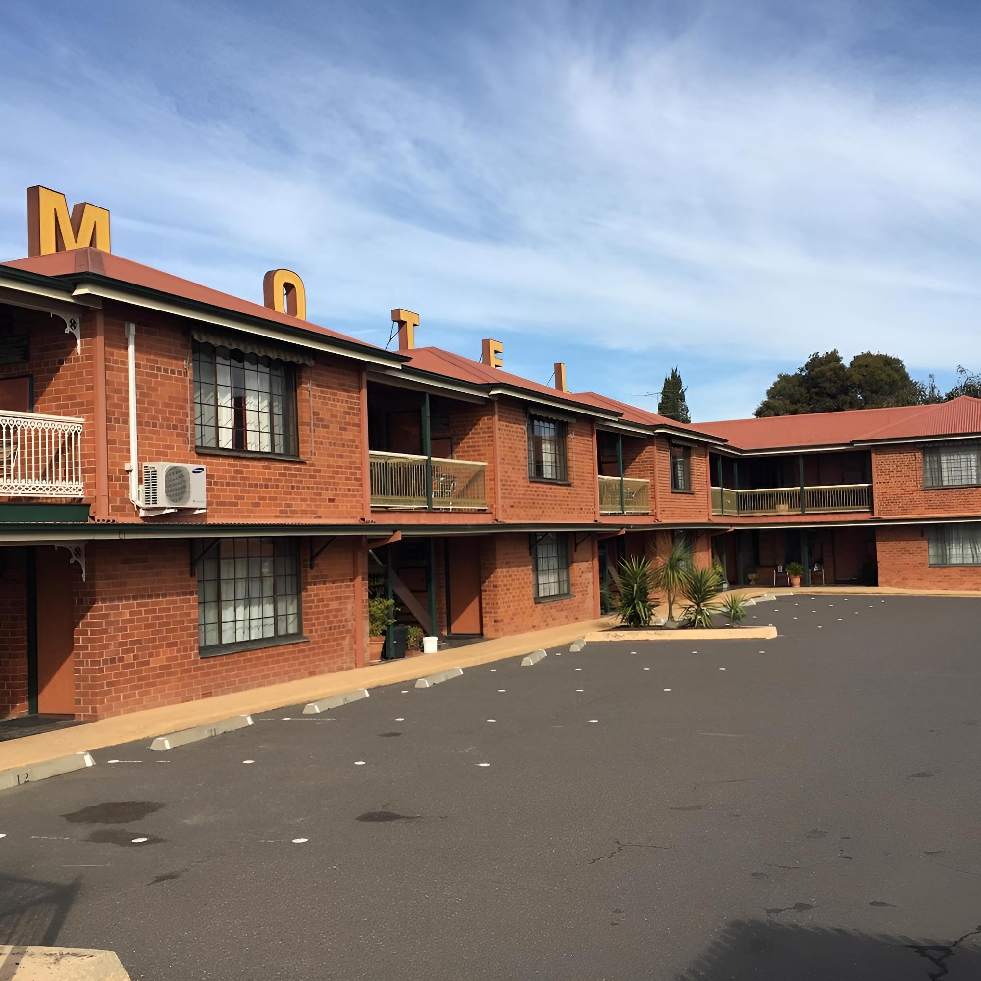 Poets Recall Motel