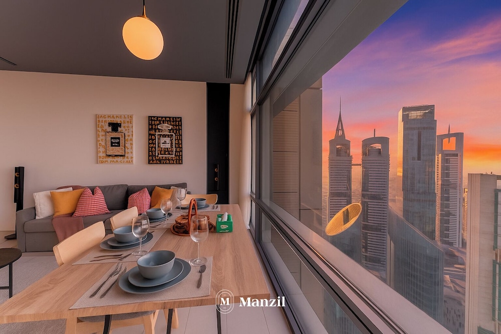 Manzil-1BR Apartment with Skyline Views