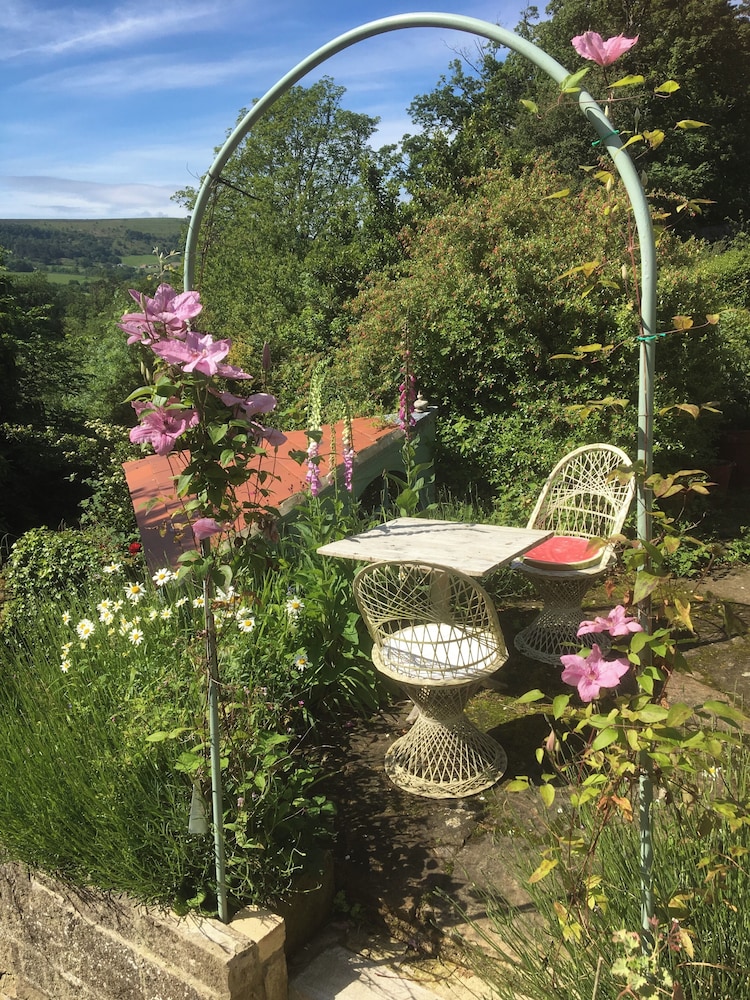 Groves Hall Garden Apartment Whitby