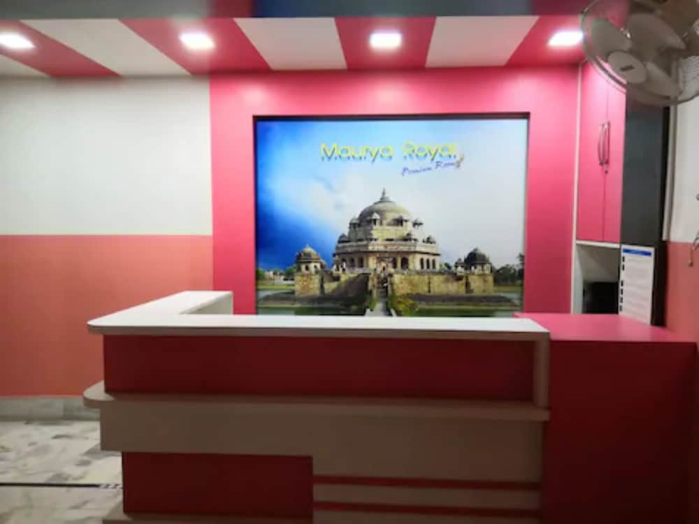 Lobby & Reception