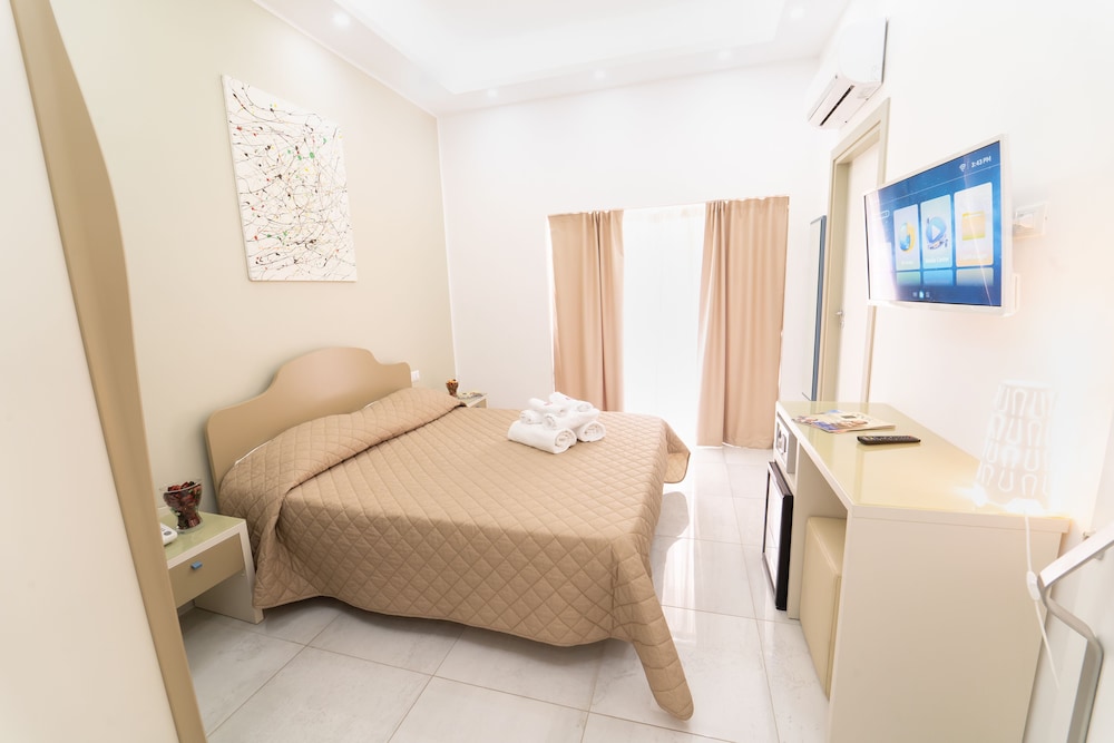 P.C. BOUTIQUE SEA VIEW NAPOLI CENTRO by ClaPa Group Dislocated Hospitality