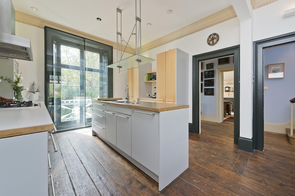 5 Bed Home Maida Vale