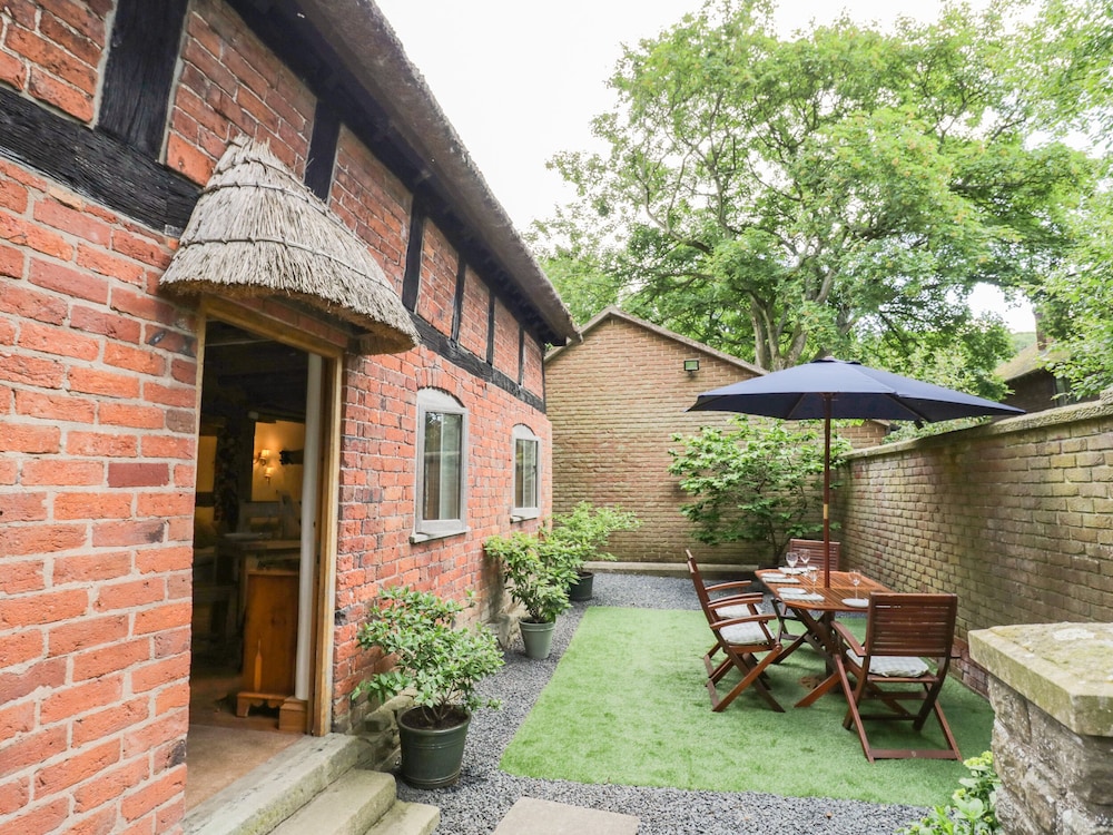 Manor Cottage