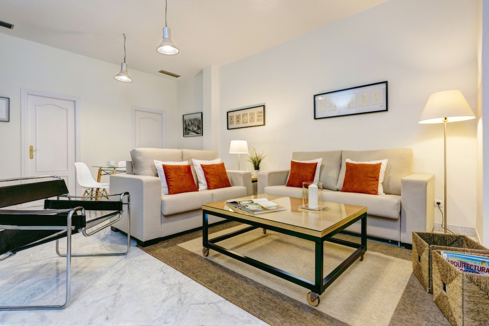 Genteel Home Tomás de Ibarra view 4