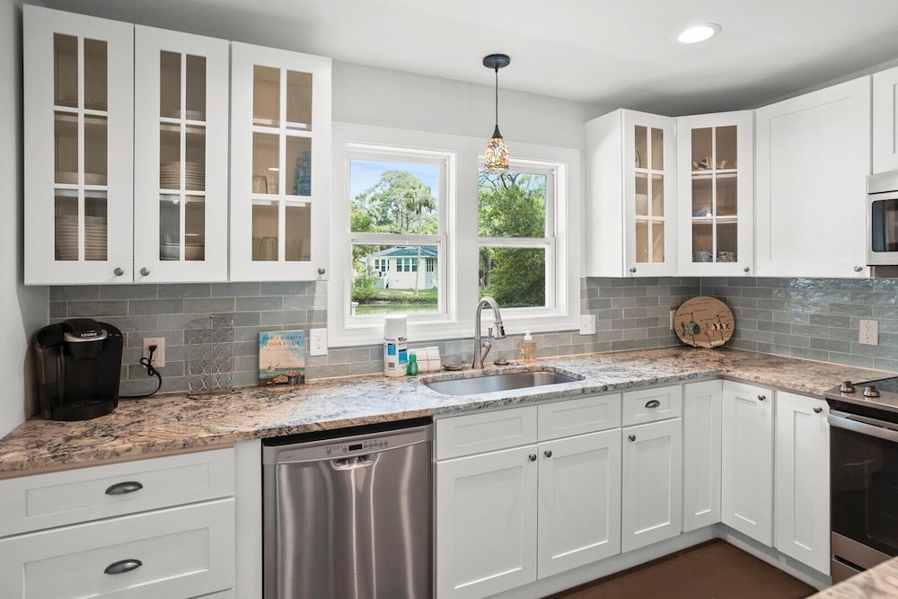 Inviting 3-bed, 3-bath Home Offers Perfect Blend of Comfort and Coastal Charm