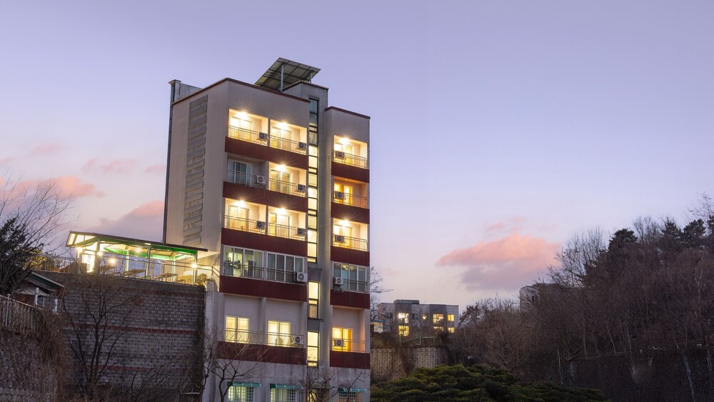 Sokcho Scenic House Pension