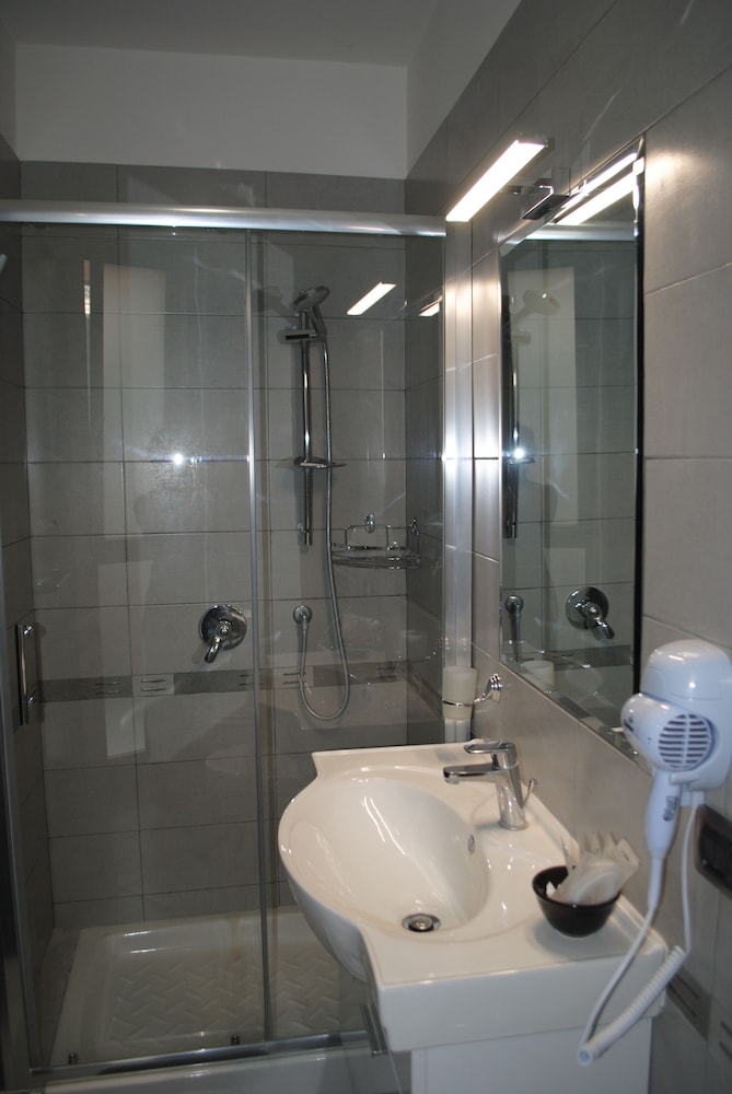 PIGNATELLI GUEST HOUSE