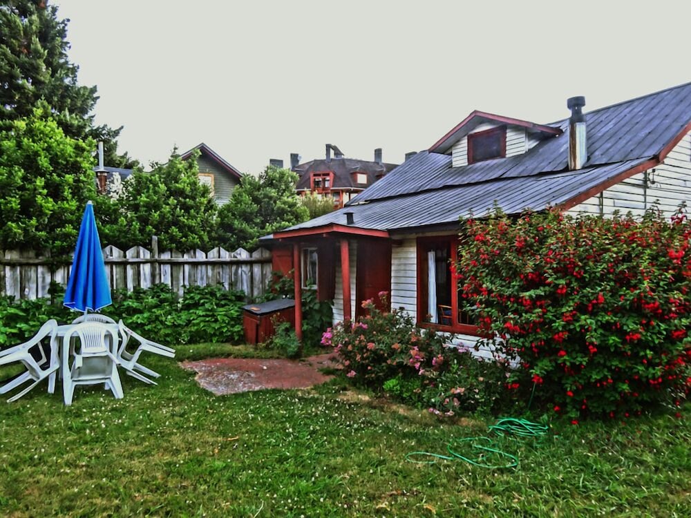 Hostal La Maison