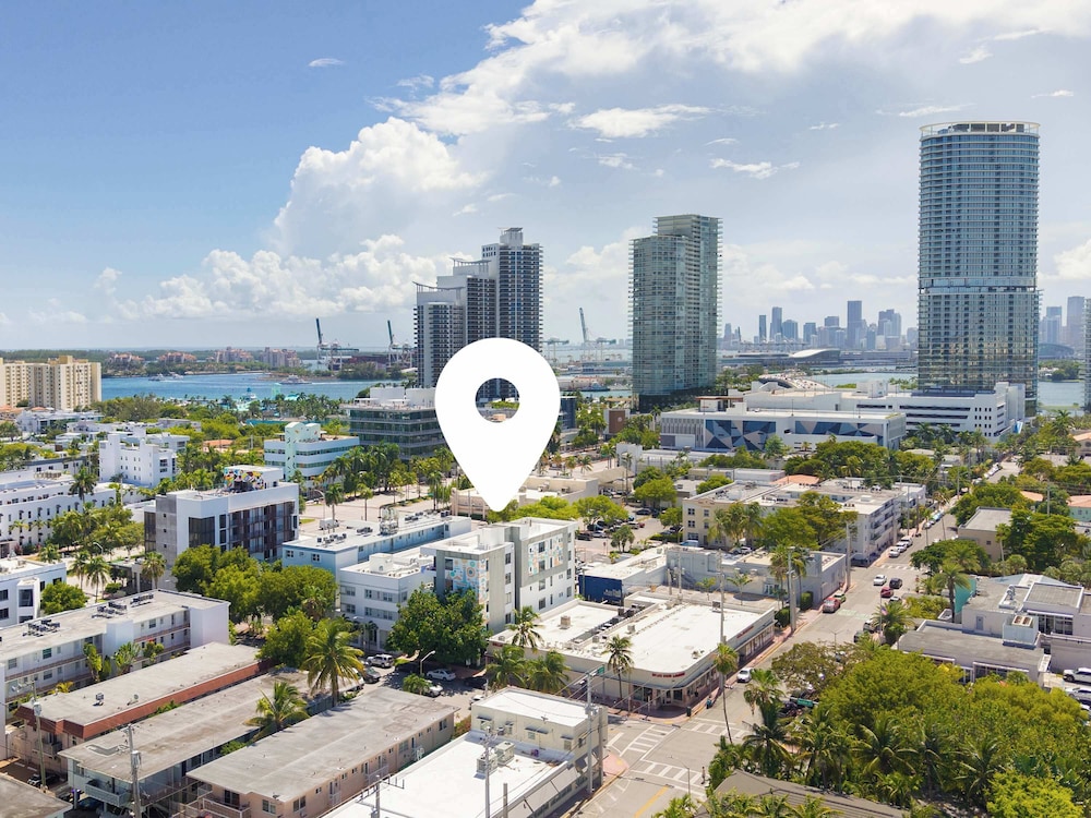 Modern South Beach 2 Bedroom Gem