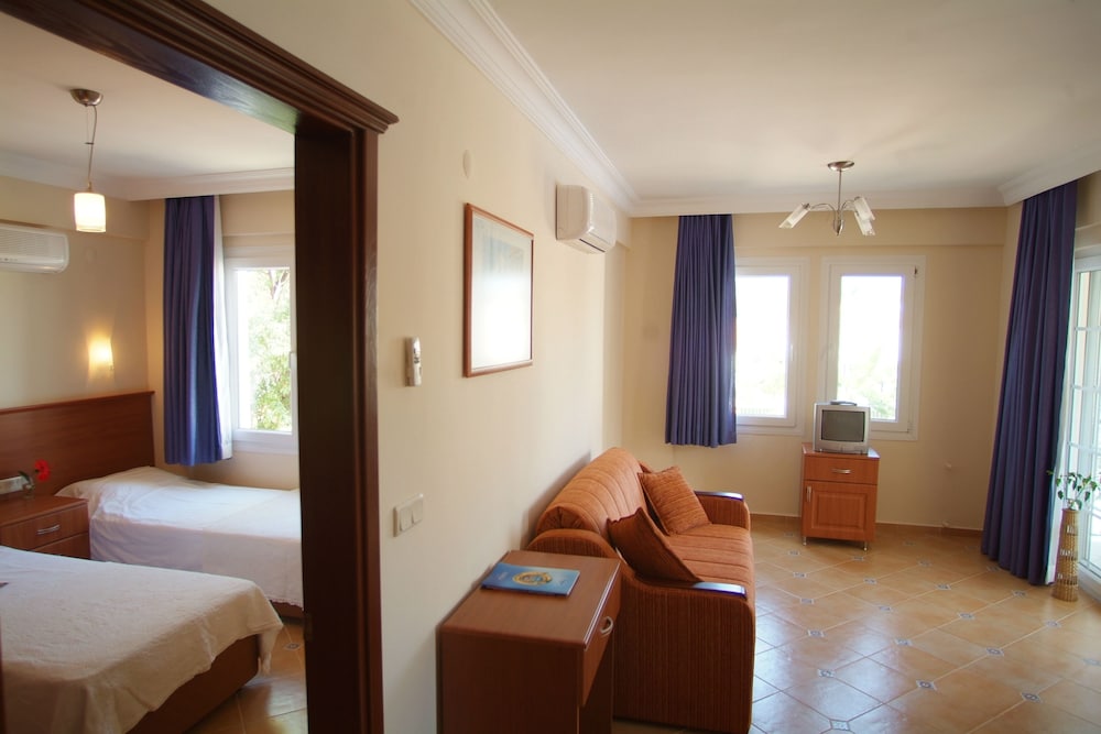 Sea Breeze Otel & Daireler - Image 42