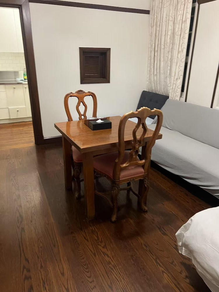 4 double 2 sofa beds in a apartment