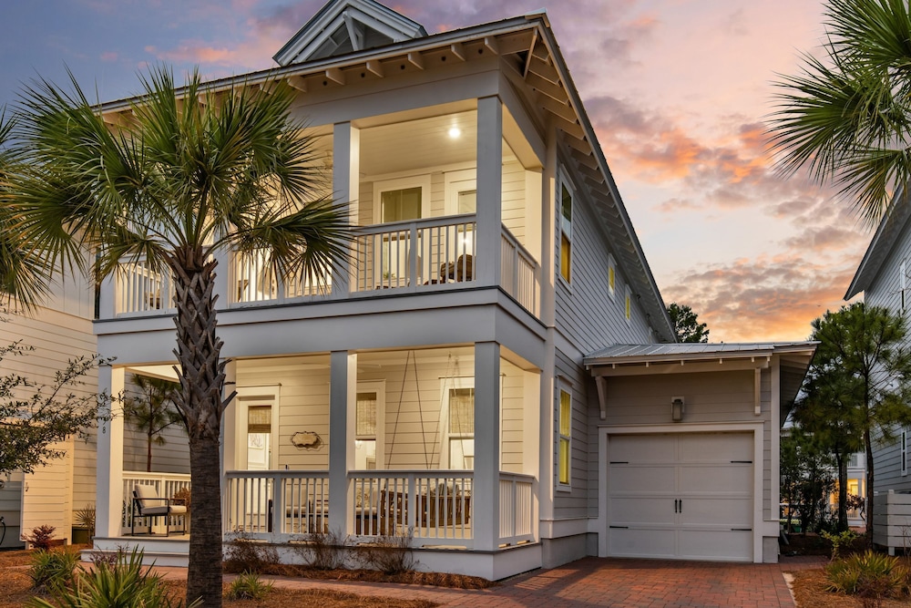 Walk to the Beach Pool 5bdr 3 Porches Beach Sea-ker s Retreat by Avantstay